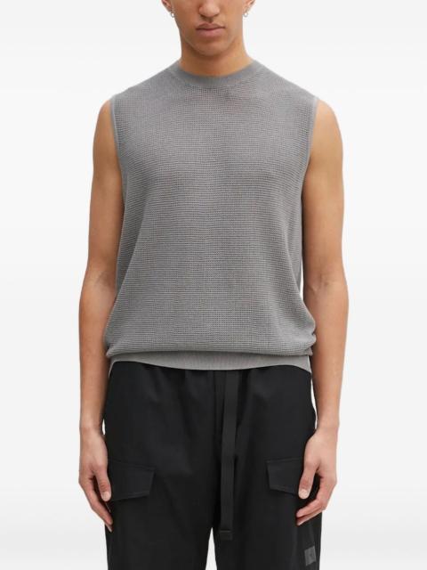 textured sleeveless sweater