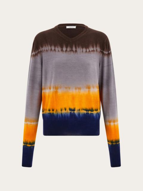 Tie dye pullover