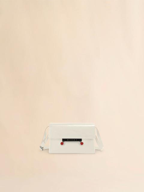 CREAM CRAQUELÉ PATENT LEATHER SMALL ENVELOPE BAG