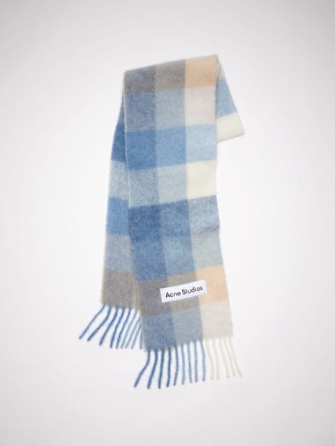 Checked wool fringe scarf - Pastel blue/beige