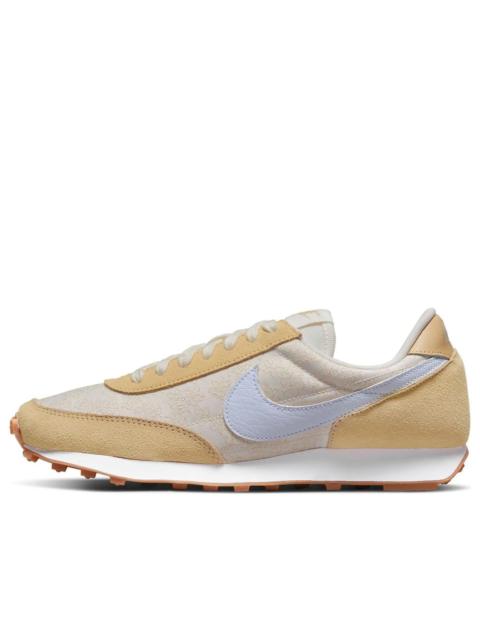 (WMNS) Nike Daybreak SE 'Flower Embroidery' DR5556-200