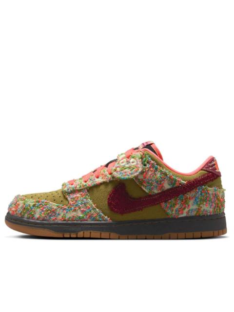 Nike Men's Dunk Low 'Panda-Monium Green Curry Multi-Color' - IB2263-300