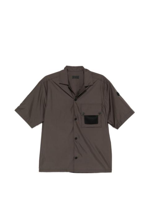 buttoned pocket shirt