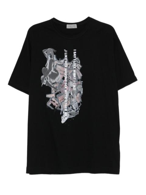 graphic-print T-shirt