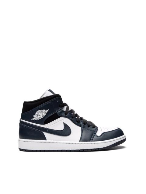 Jordan 1 Mid sneakers