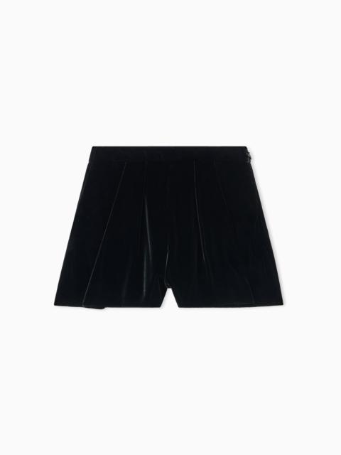 LIQUID VELVET SHORTS WITH PLEATS