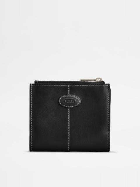 WALLET IN LEATHER - BLACK