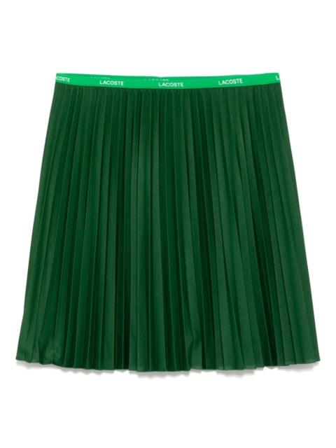 short pleated skirt