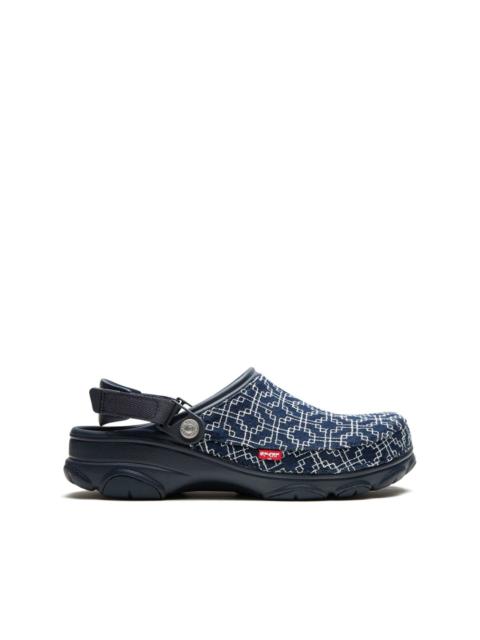 x Levi’s Classic All Terrain "Shasiko - Navy" Clogs