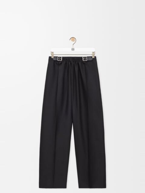 Belted trousers in wool and silk