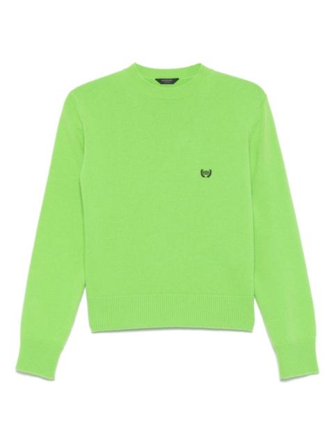 logo-embroiderde sweater