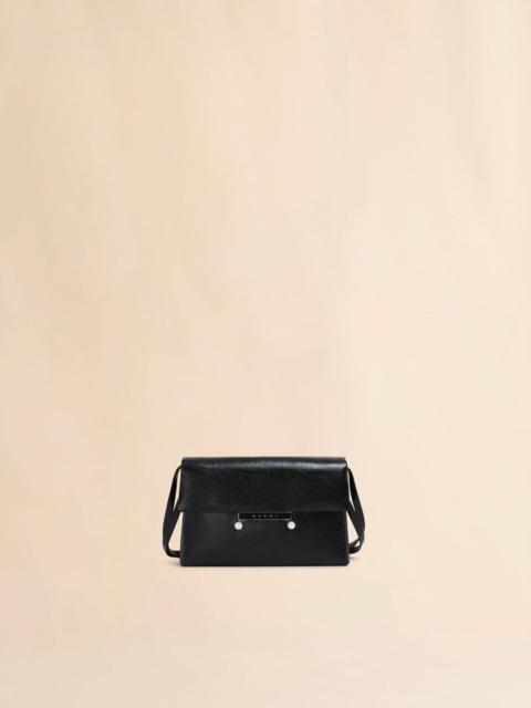 BLACK CRAQUELÉ PATENT LEATHER MEDIUM ENVELOPE BAG