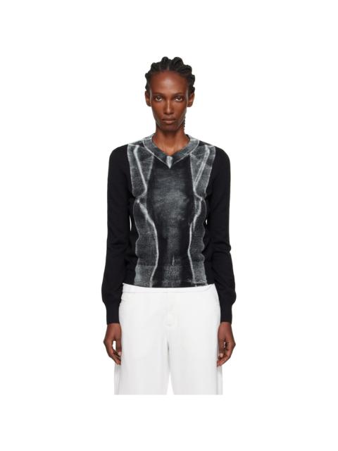 Black Folded Printed Gauge 14 V-neck Sweater