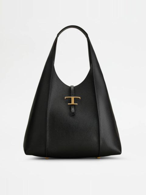 T TIMELESS HOBO BAG IN LEATHER LARGE - BLACK