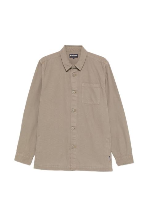 chest-pocket buttoned shirt
