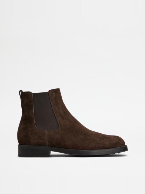 CHELSEA ANKLE BOOTS IN LEATHER - BROWN