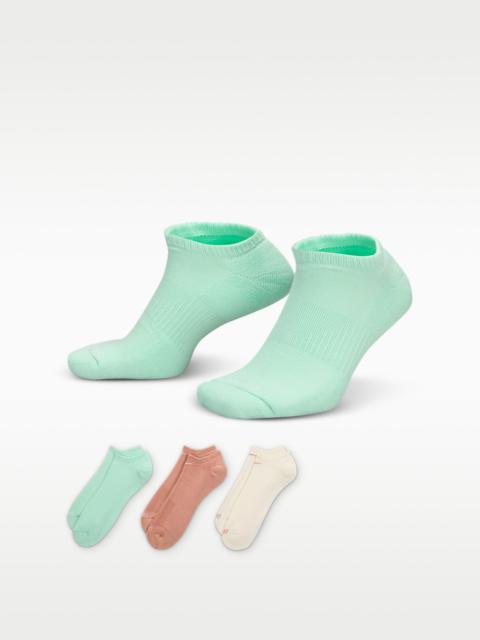 Nike Everyday Plus Cushion Training No-Show Socks (3 Pairs)