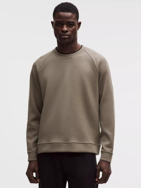 Smooth Spacer Classic-Fit Crew