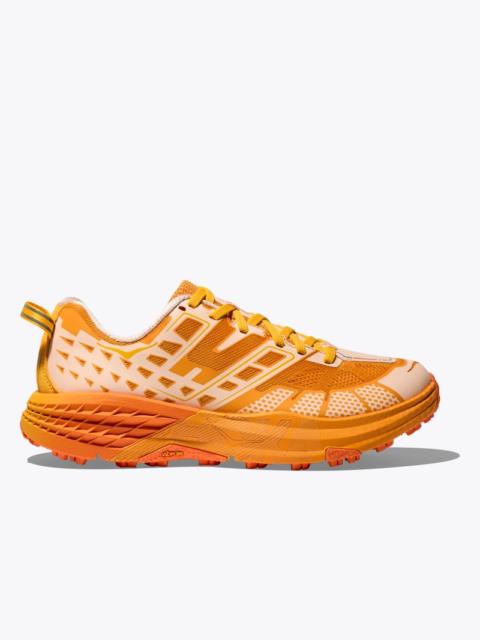 Speedgoat 2 Shoes in Dawn Light/Sun Coral