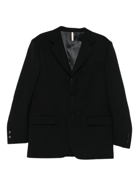 single-breasted notched-lapel jacket