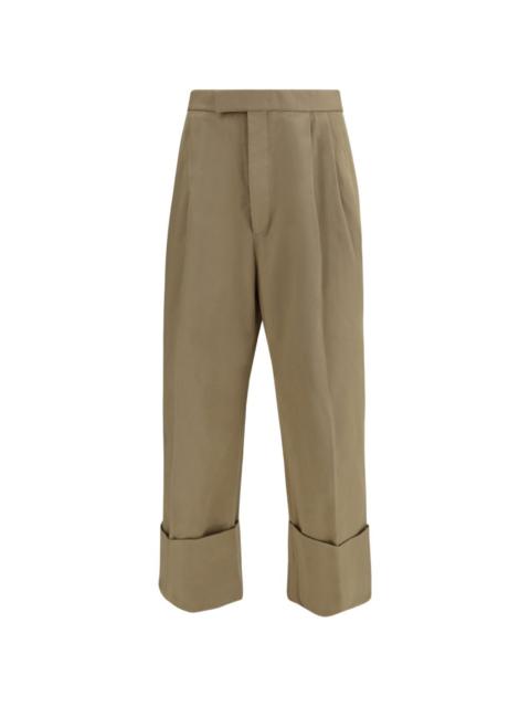 pleated trousers