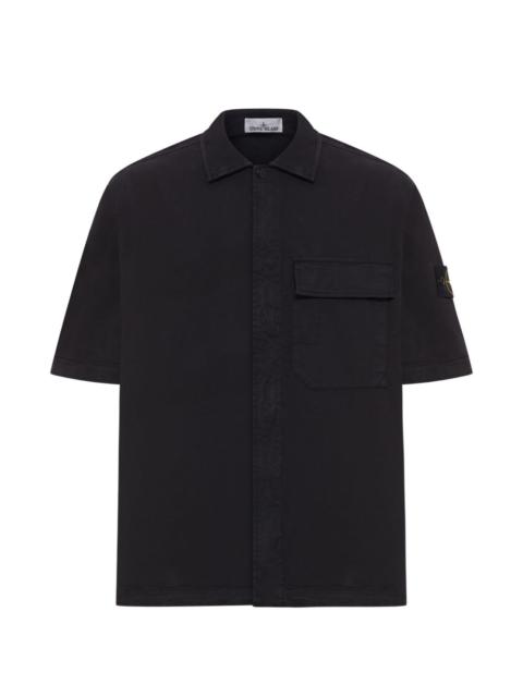 chest-pocket short-sleeve shirt