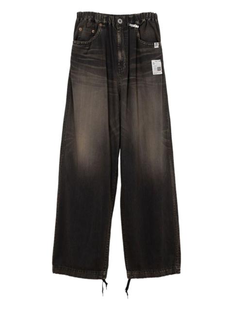 washed wide-leg jeans