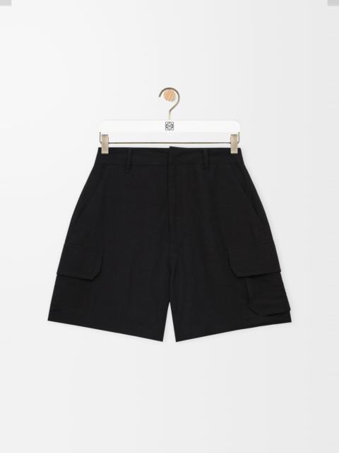 Cargo shorts in viscose and linen