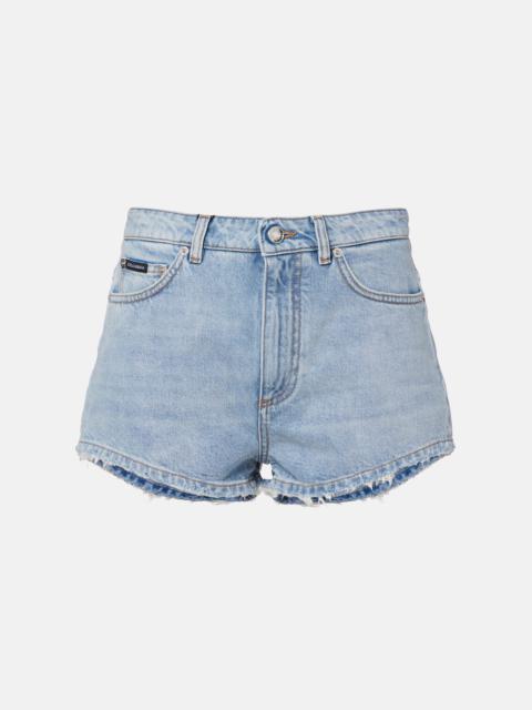Frayed denim shorts