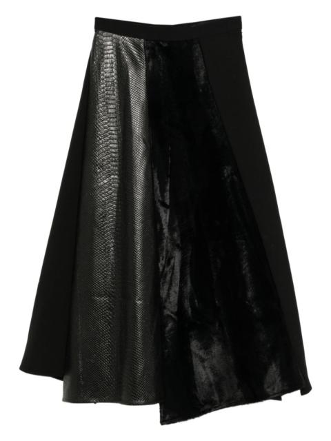 asymmetric hem skirt