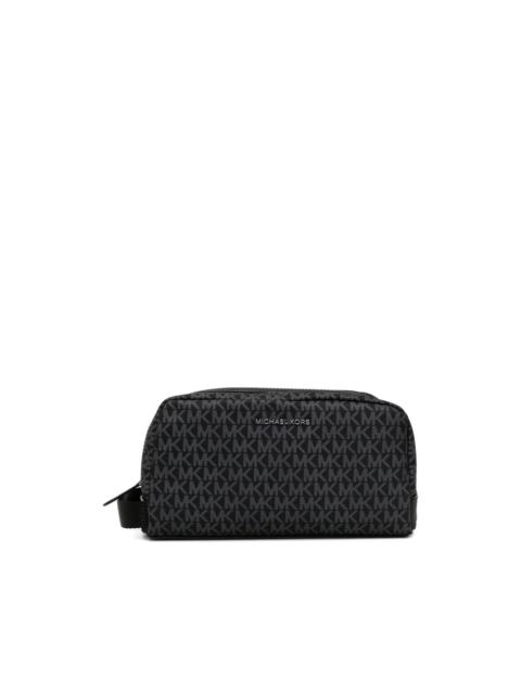 logo monogram washbag