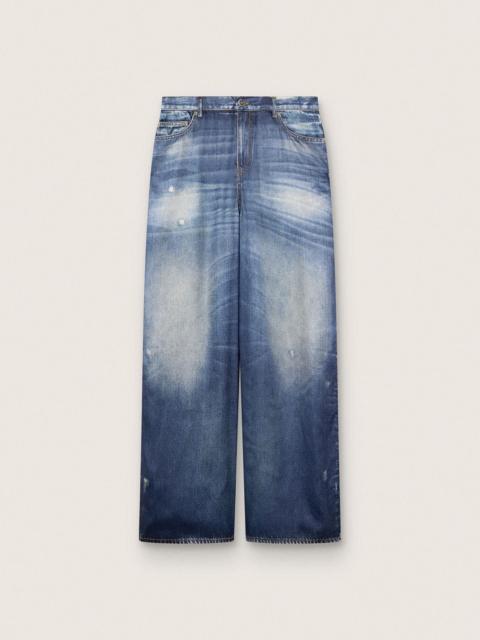 Women's boyfriend jeans in blue denim with archive print