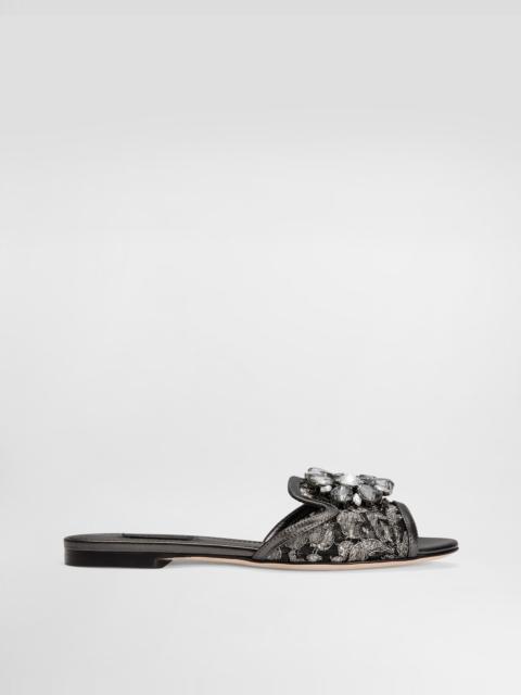 Slippers in lace with crystals