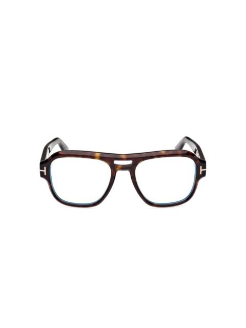 tortoiseshell pilot-frame glasses