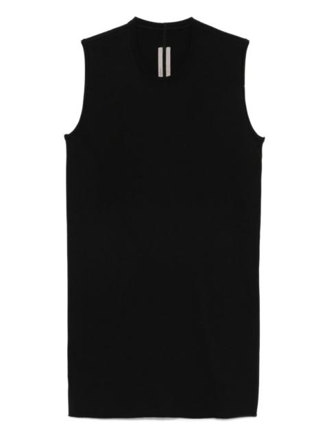 round-neck sleeveless vest