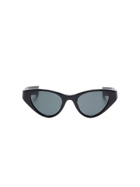 cat-eye sunglasses