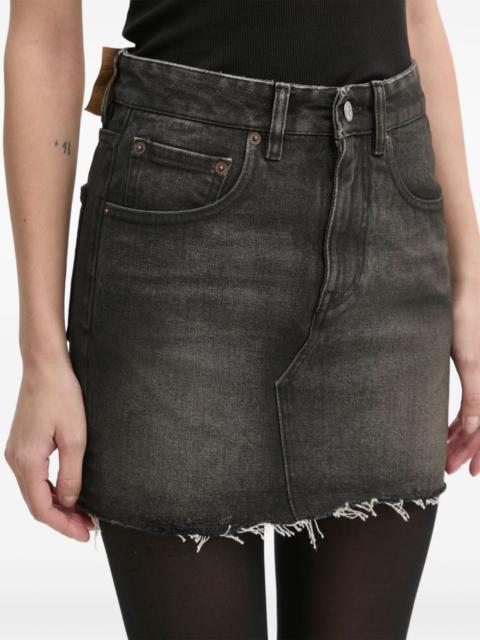 rear slit denim skirt