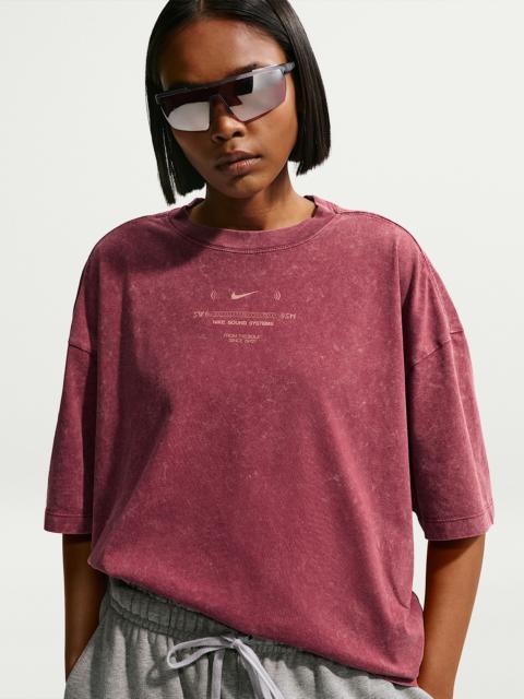 Nike Sportswear Classic Women's Oversized T-Shirt