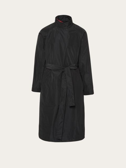 DUAL TONE RAIN COAT IN RECYCLED FABRIC