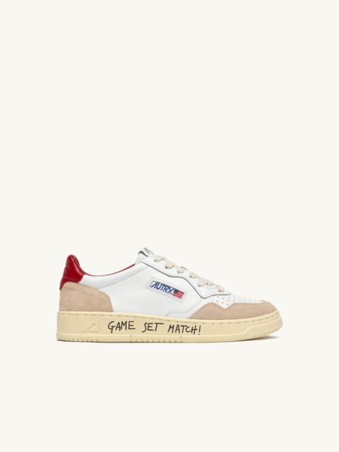 MEDALIST LOW SNEAKERS IN WHITE AND RED SUEDE AND LEATHER WITH LETTERING