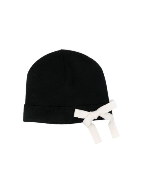 bow-embellished beanie hat