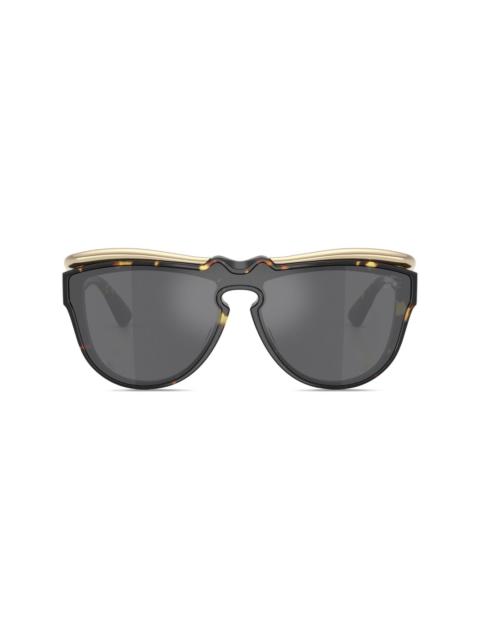 oversize-frame sunglasses