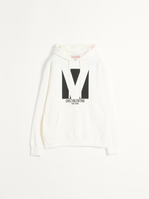 COTTON HOODED SWEATSHIRT WITH CHEZ VALENTINO PRINT