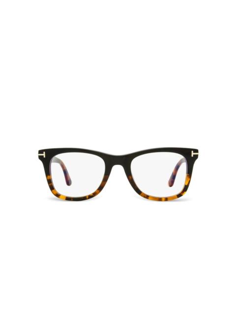 tortoiseshell-frame glasses