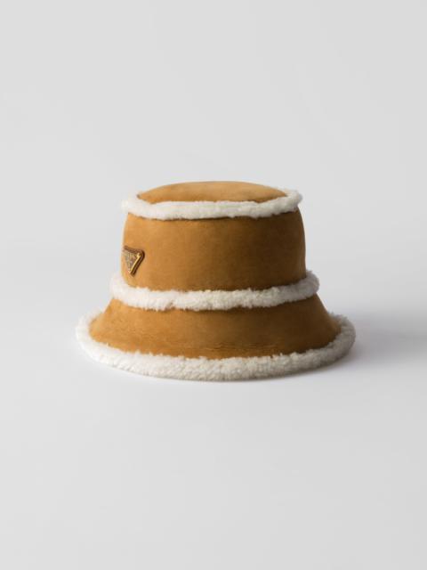 Suede shearling bucket hat