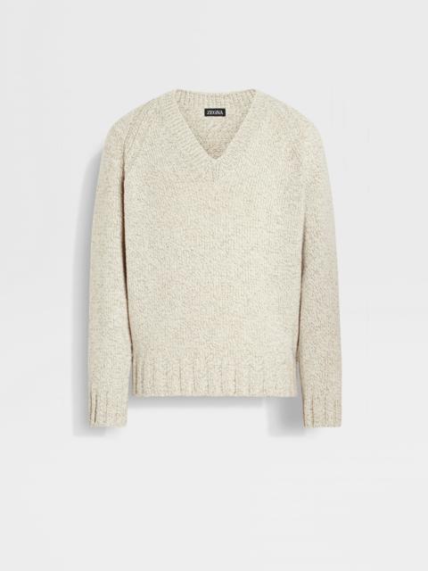 LIGHT TAUPE AND WHITE MÉLANGE CASHMERE AND WOOL V-NECK