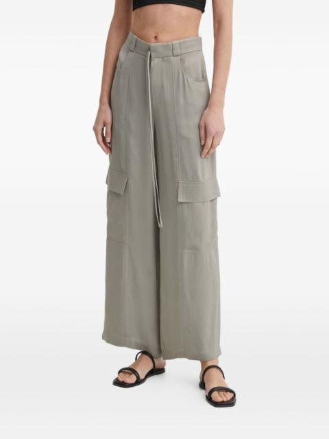 cargo pocket wide-leg trousers