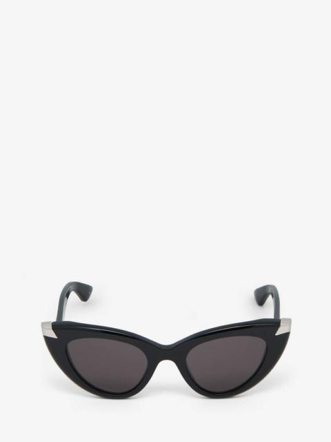 Women's Punk Rivet Cat-eye Sunglasses in Black/smoke