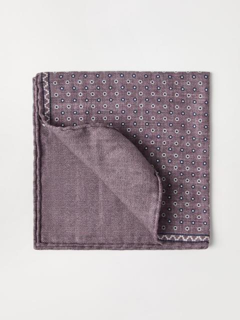 Spotted silk pocket square