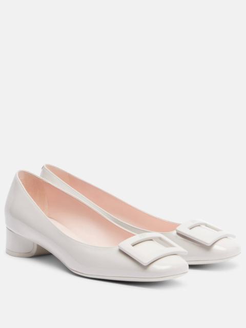 U Look 25 patent leather pumps